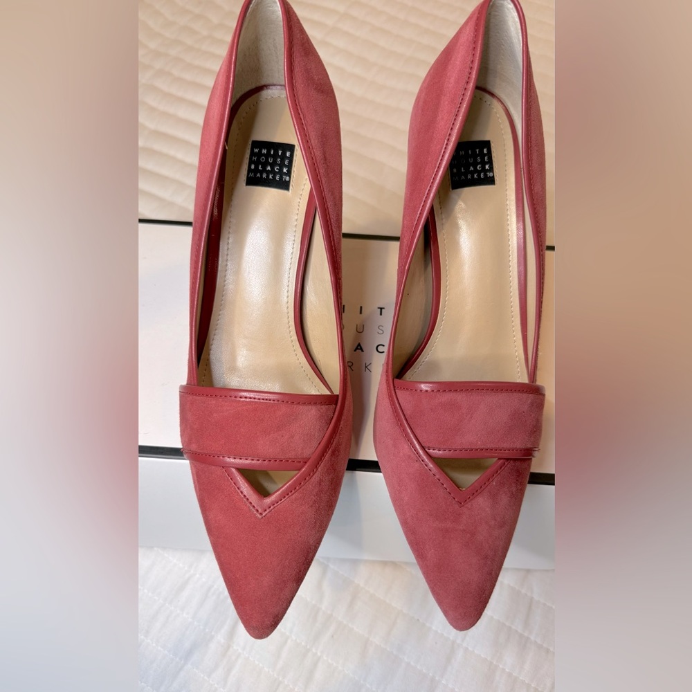 White House Black Market “Hayden” heels Size 8